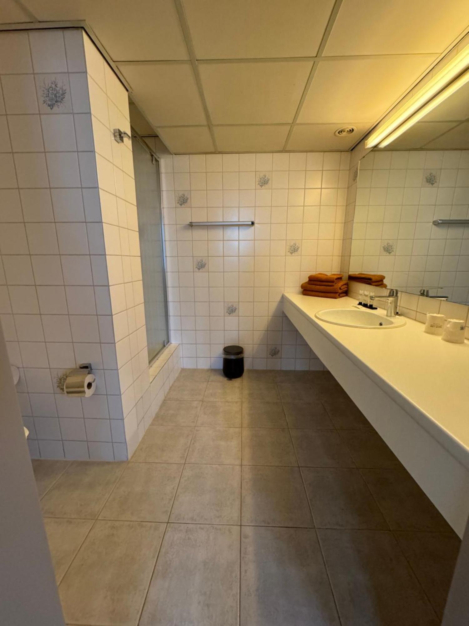 Ouwe Schuure Bed & Breakfast Sluis Bagian luar foto