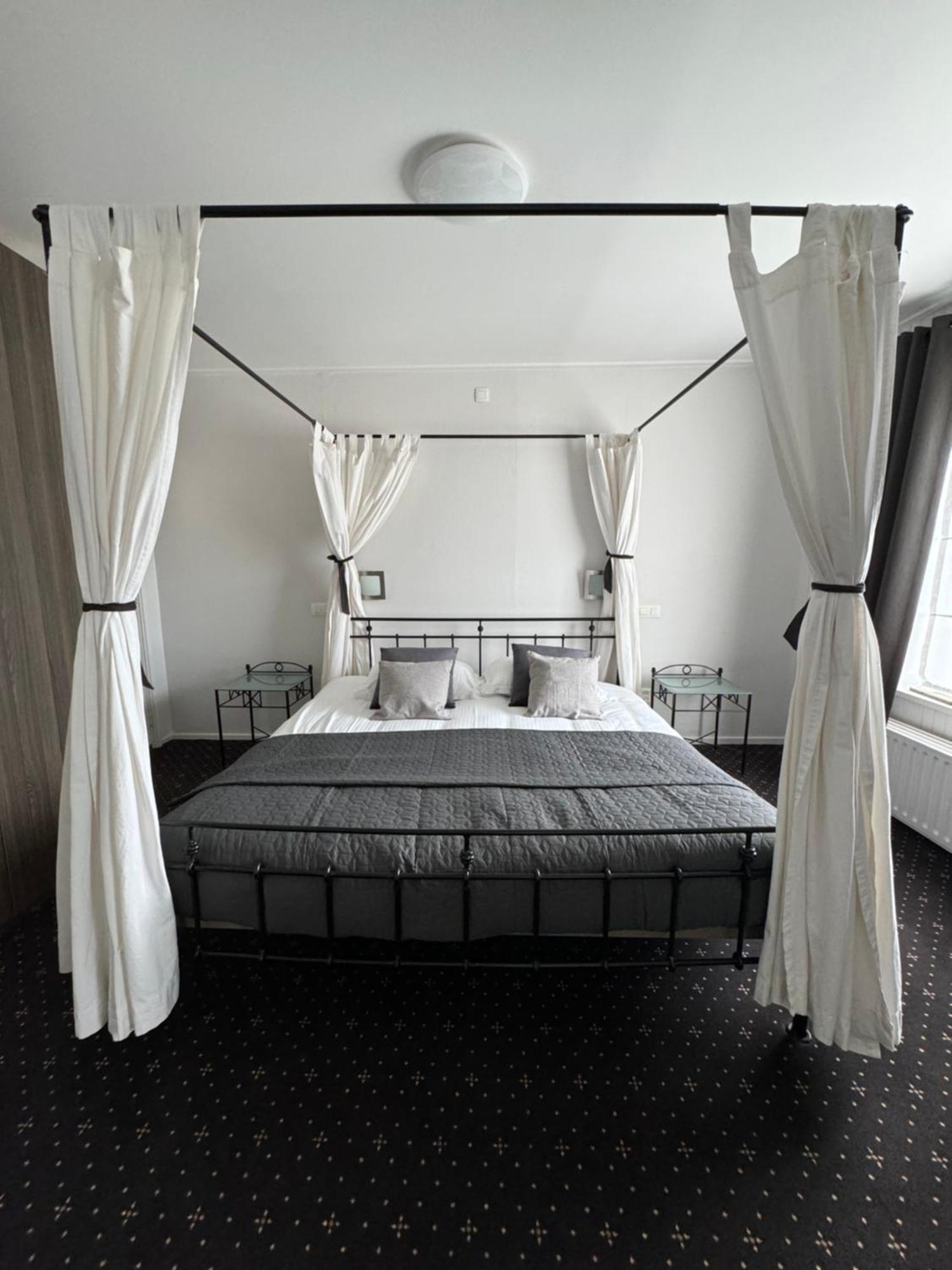 Ouwe Schuure Bed & Breakfast Sluis Bagian luar foto