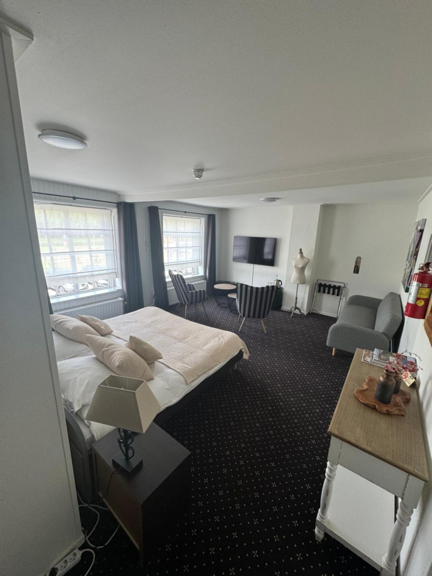 Ouwe Schuure Bed & Breakfast Sluis Bagian luar foto