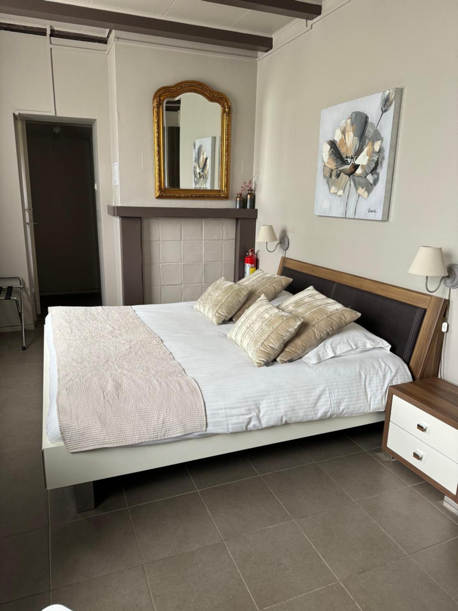 Ouwe Schuure Bed & Breakfast Sluis Bagian luar foto