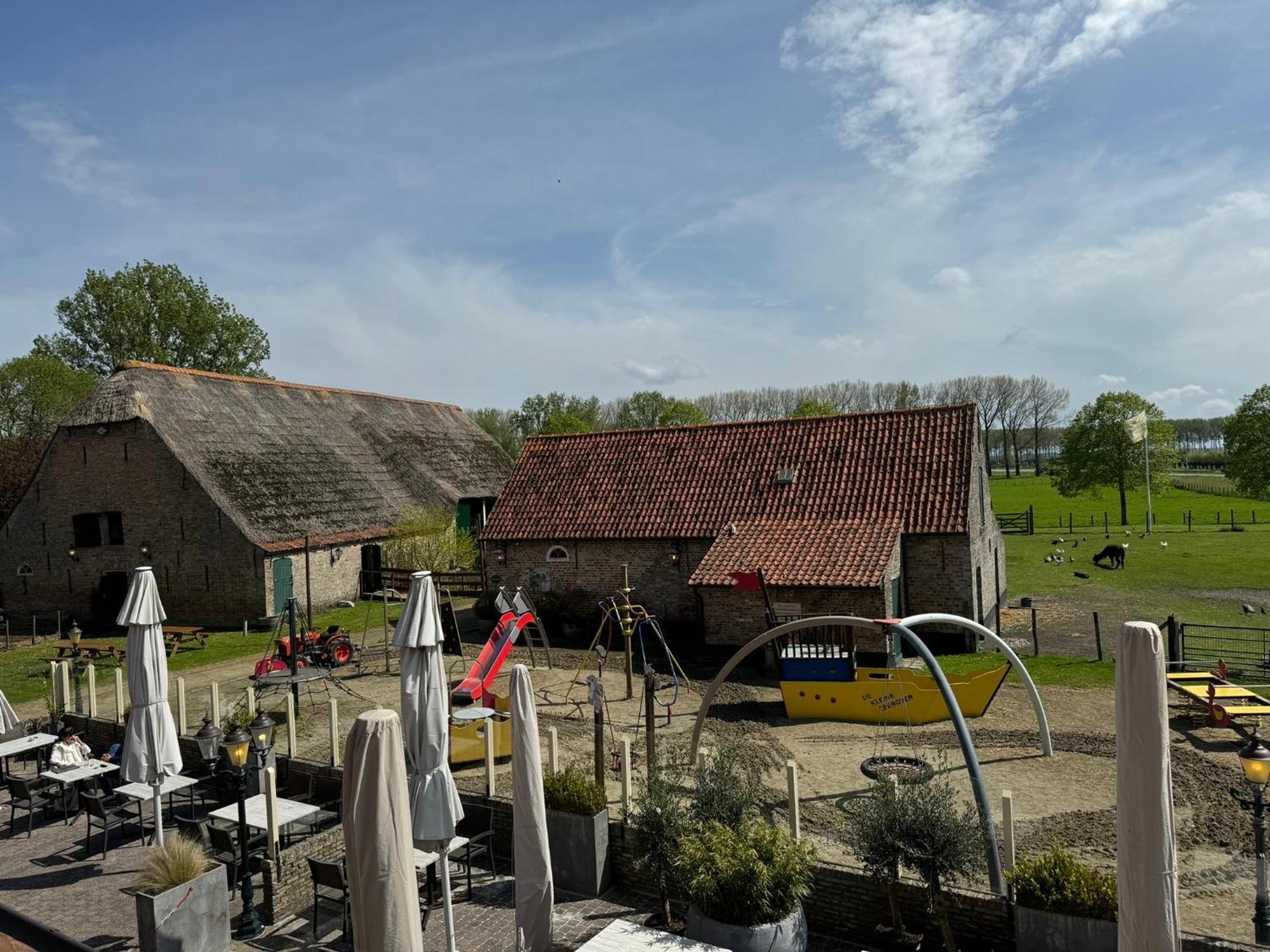 Ouwe Schuure Bed & Breakfast Sluis Bagian luar foto